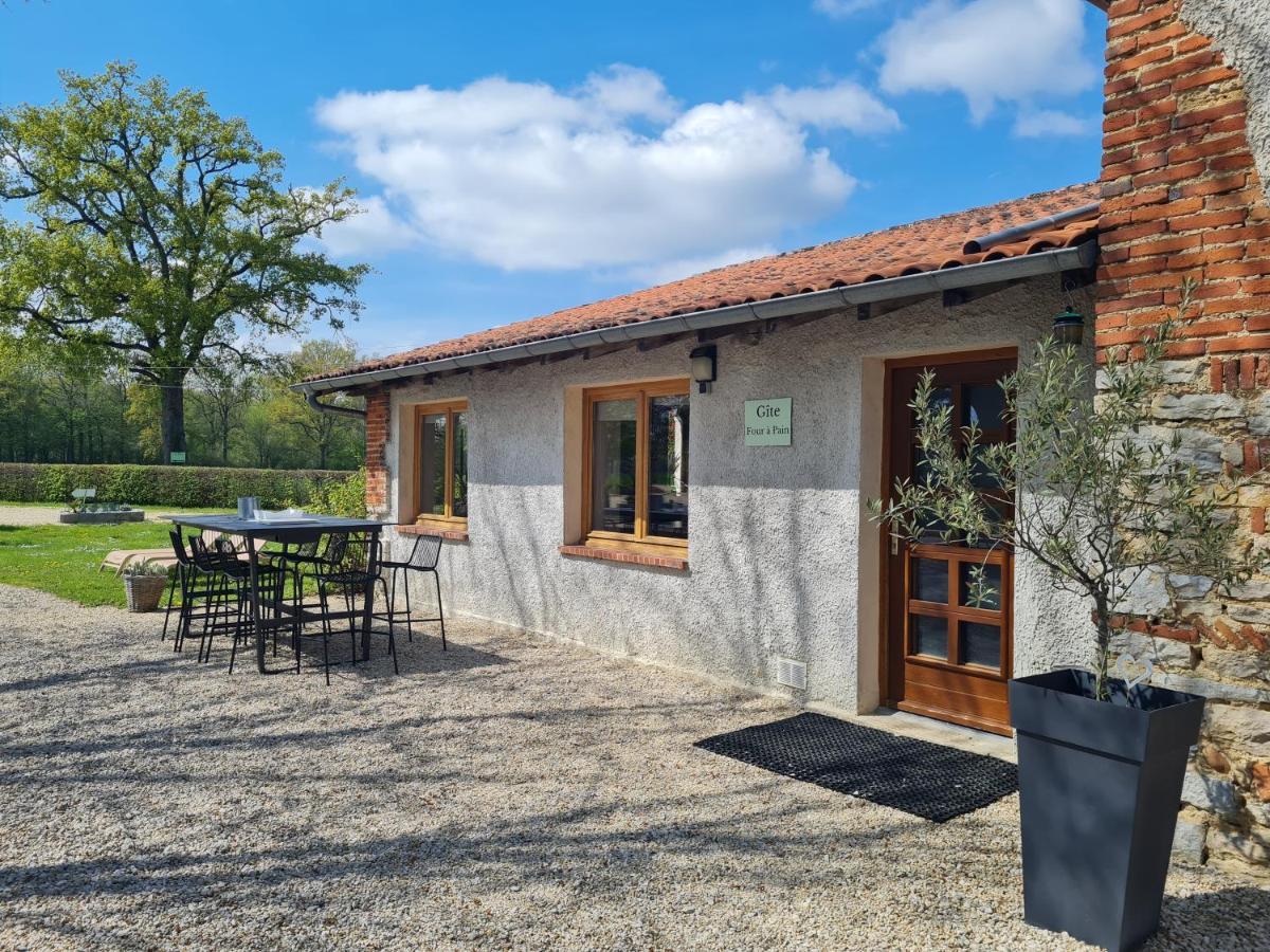 Вілла Domaine Du Cuiset - Gite Du Four A Pain Saint-Andre-sur-Vieux-Jonc Екстер'єр фото